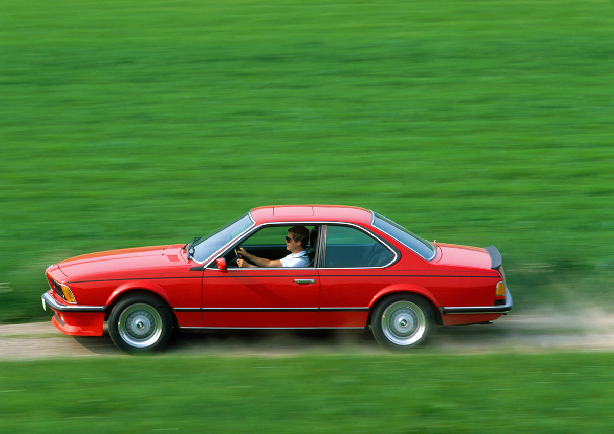 初代BMW 6シリーズ（サイド、レッド）