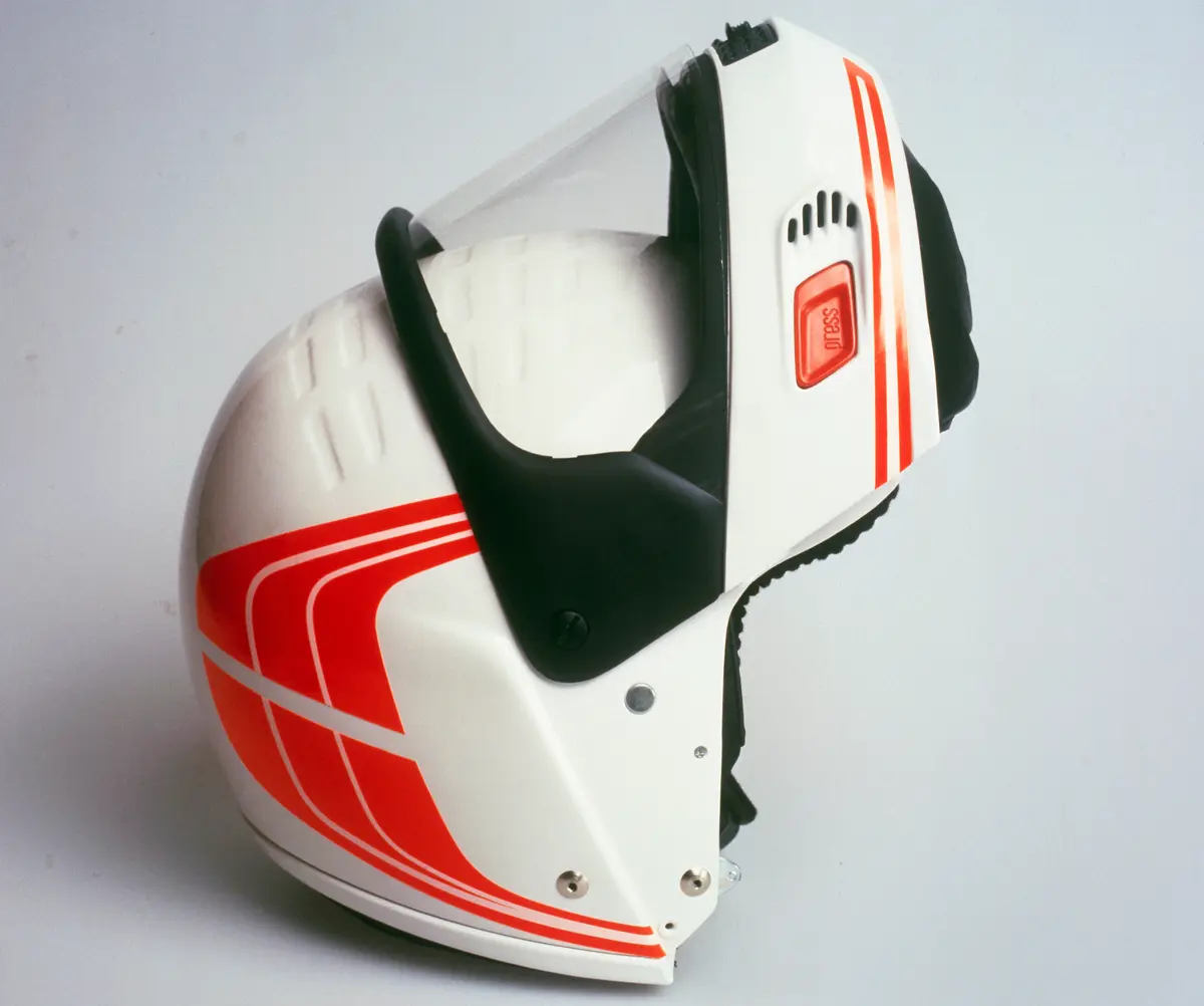 BMWのヘルメット「システム II」