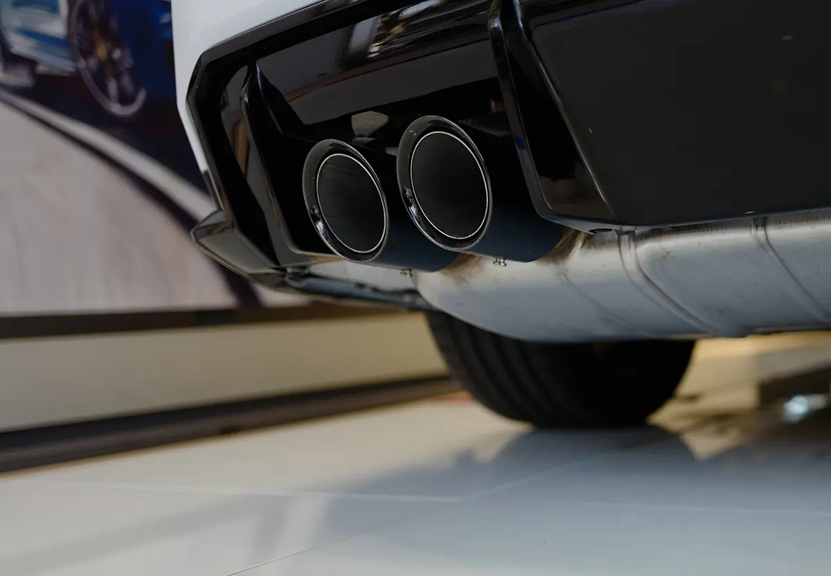 BMW M3のクワッドテールパイプ