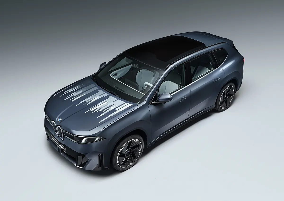 BMW iX「フロー・エディション」のフロント