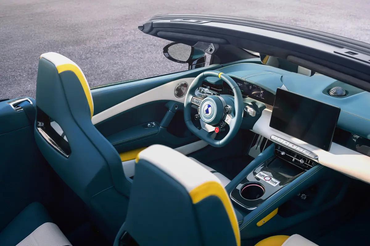 BYDの高級ブランド、デンツァ「Z（グリーン）」のインテリア