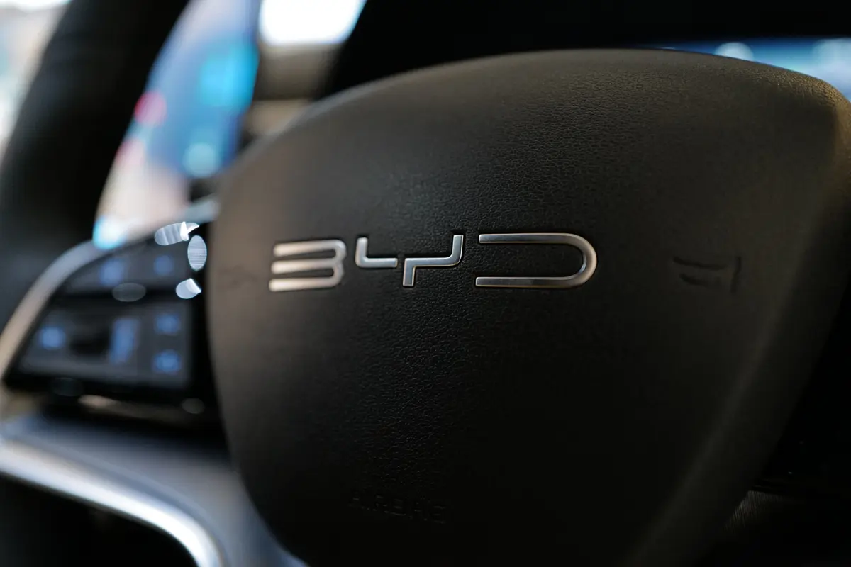 BYD SEALION 6のステアリングホイール