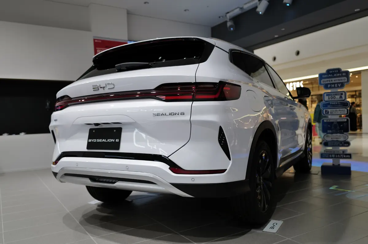 BYD SEALION 6のエクステリア〜リア