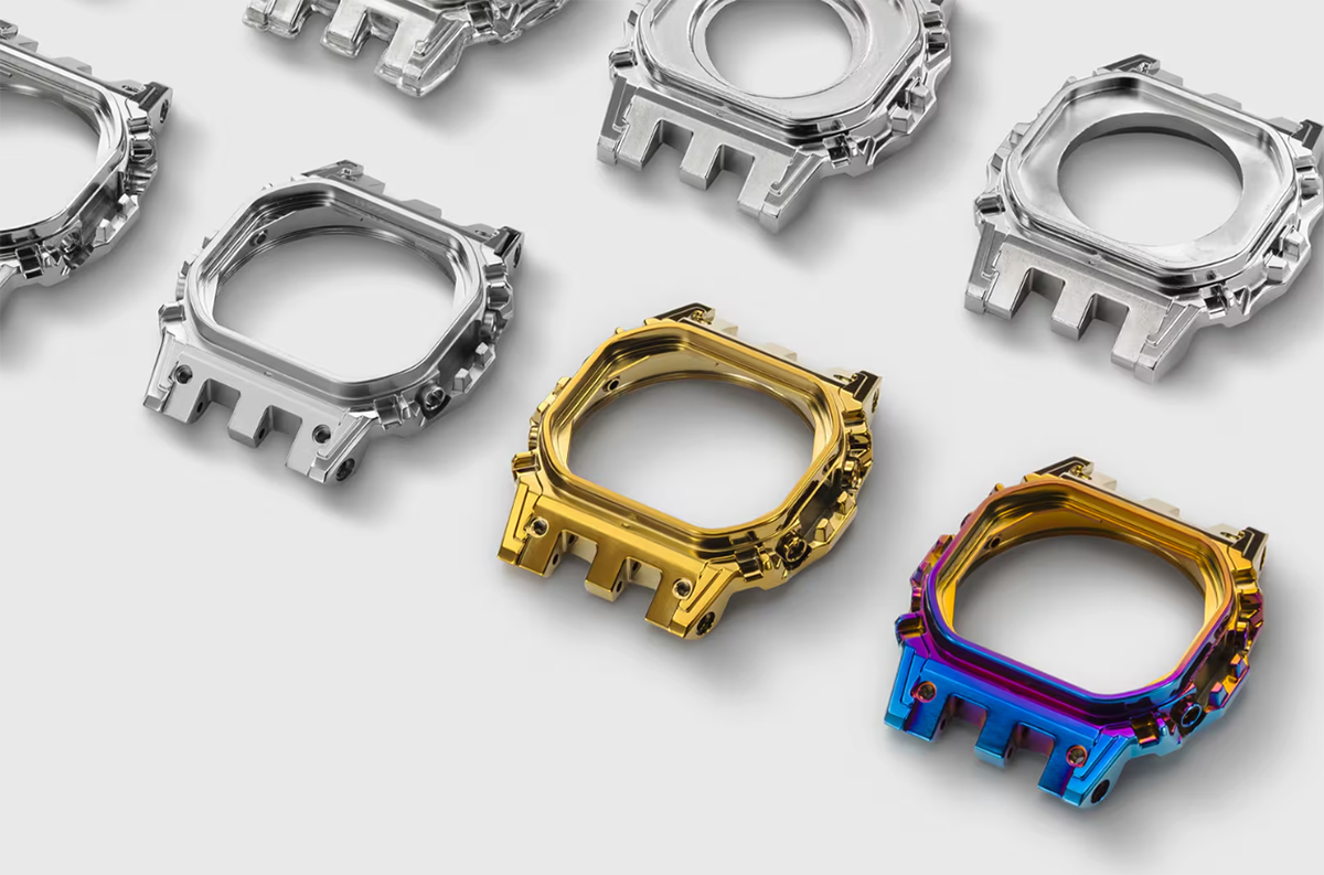 カシオ「フルメタルGショック」、レインボーIPモデル製造過程