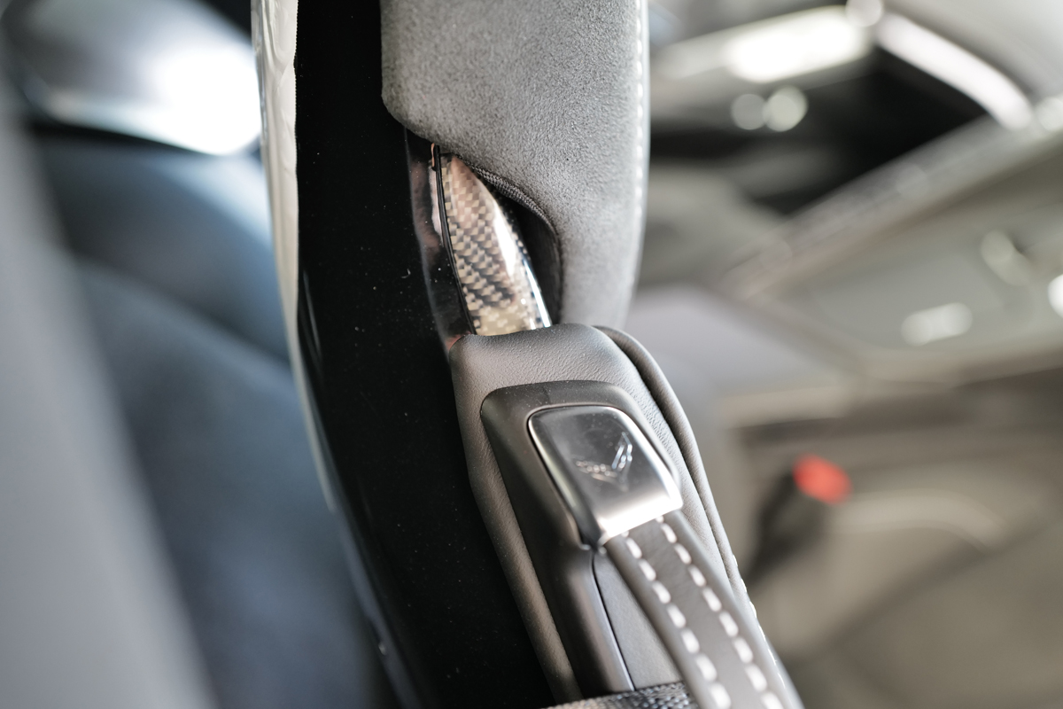 シボレー・コルベット（C8）の　インテリア（ヒート）