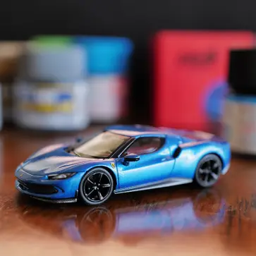 フェラーリ296GTBの1/64サイズミニカー(ブルー)