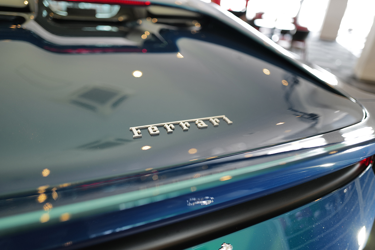 フェラーリ812コンペティツォーネのリヤデッキ