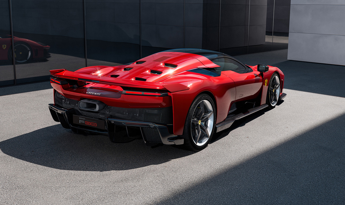 フェラーリF80のエクステリア~リアサイド(レッド)