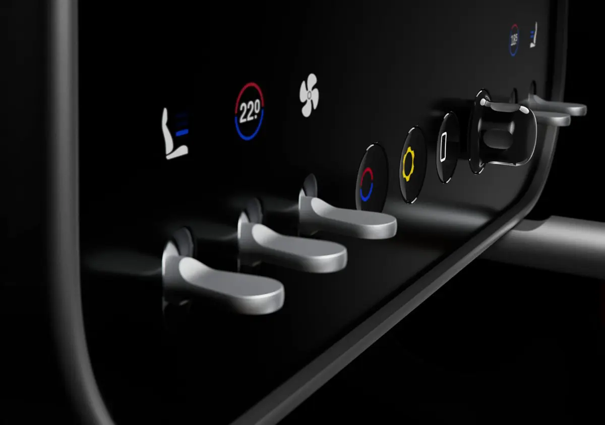 フェラーリ ルーチェのセンターコンソールと物理スイッチ