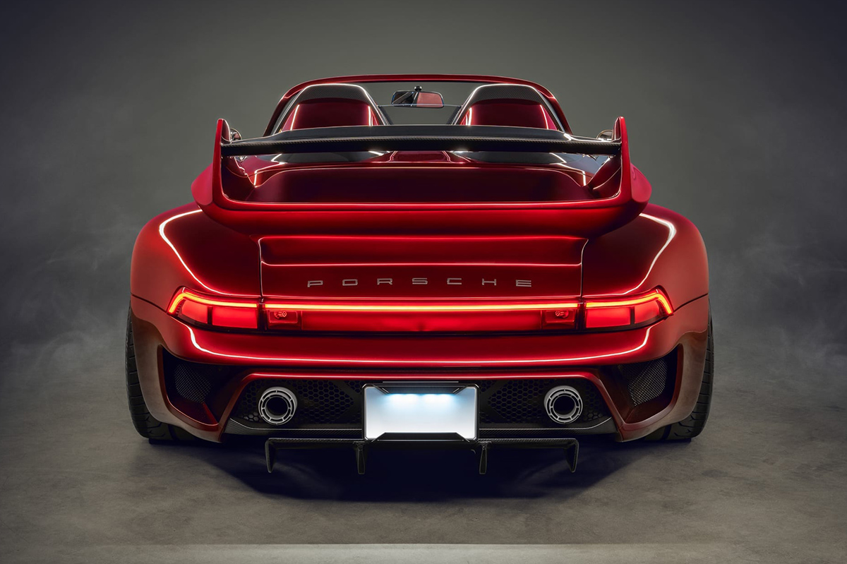 「アイアンマン」モチーフのポルシェ911レストモッド（ギュンターワークス / GWX エンドゲーム）～リア