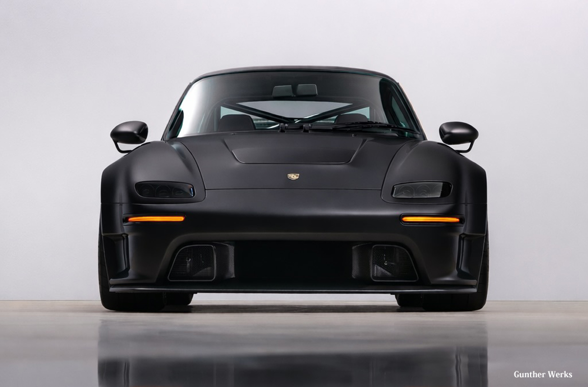 ギュンターワークスによるポルシェ911のレストモッド「ステルスファイターエディション」正面