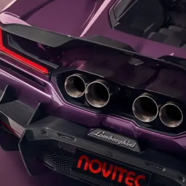 ノビテックチューンによるランボルギーニ・レヴエルトのテールパイプ