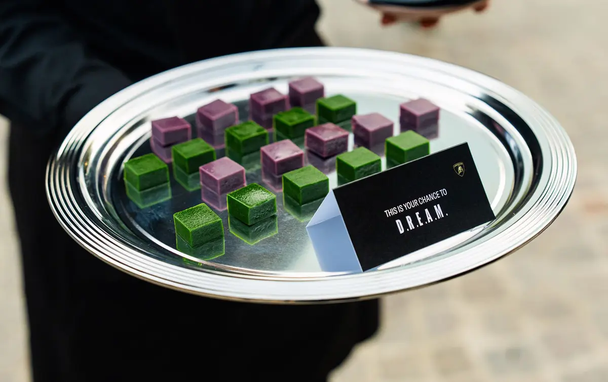 ランボルギーニがミラノデザインウィークにて配布したスイーツ