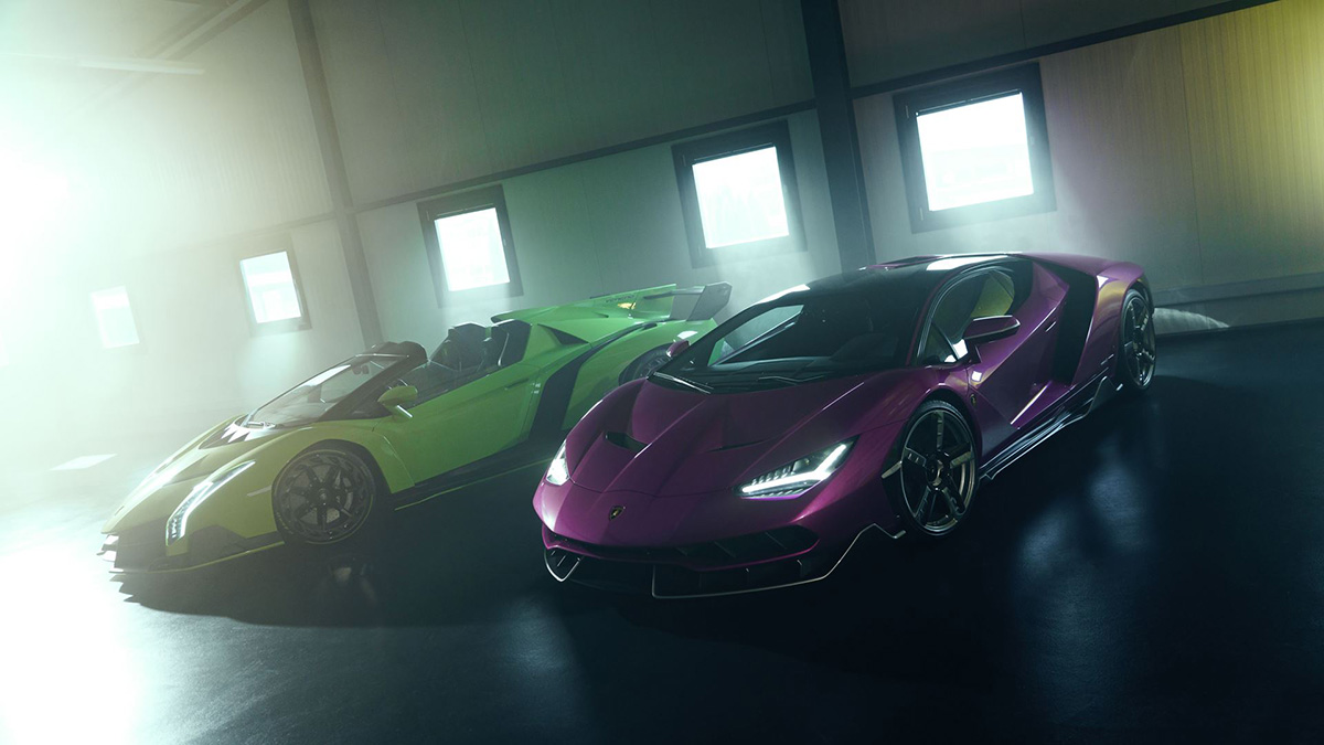 ランボルギーニ・ヴェネーノ・ロードスター（グリーン）とチェンテナリオ（パープル）