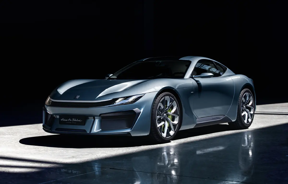 Lynk & Co（リンク・アンド・個ー）が北京にて発表したスポーツEV「タイム・トゥ・シャイン」のエクステリア〜フロントサイド