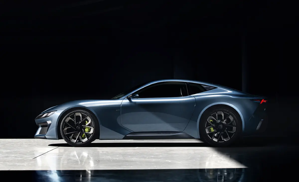 Lynk & Co（リンク・アンド・個ー）が北京にて発表したスポーツEV「タイム・トゥ・シャイン」のエクステリア〜サイド