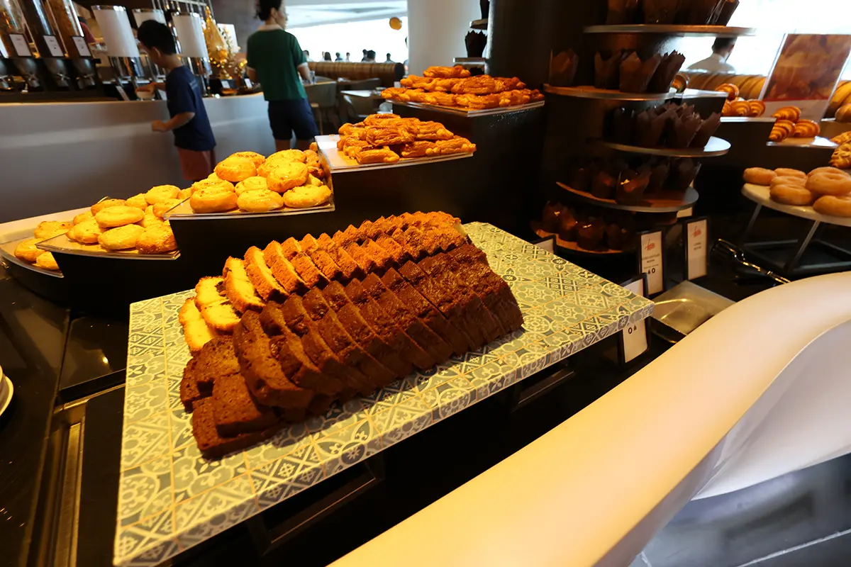 マレーシア ヒルトンクアラルンプールの朝食ブッフェ