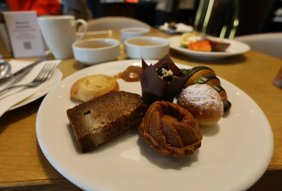 マレーシア ヒルトンクアラルンプールの朝食ブッフェ