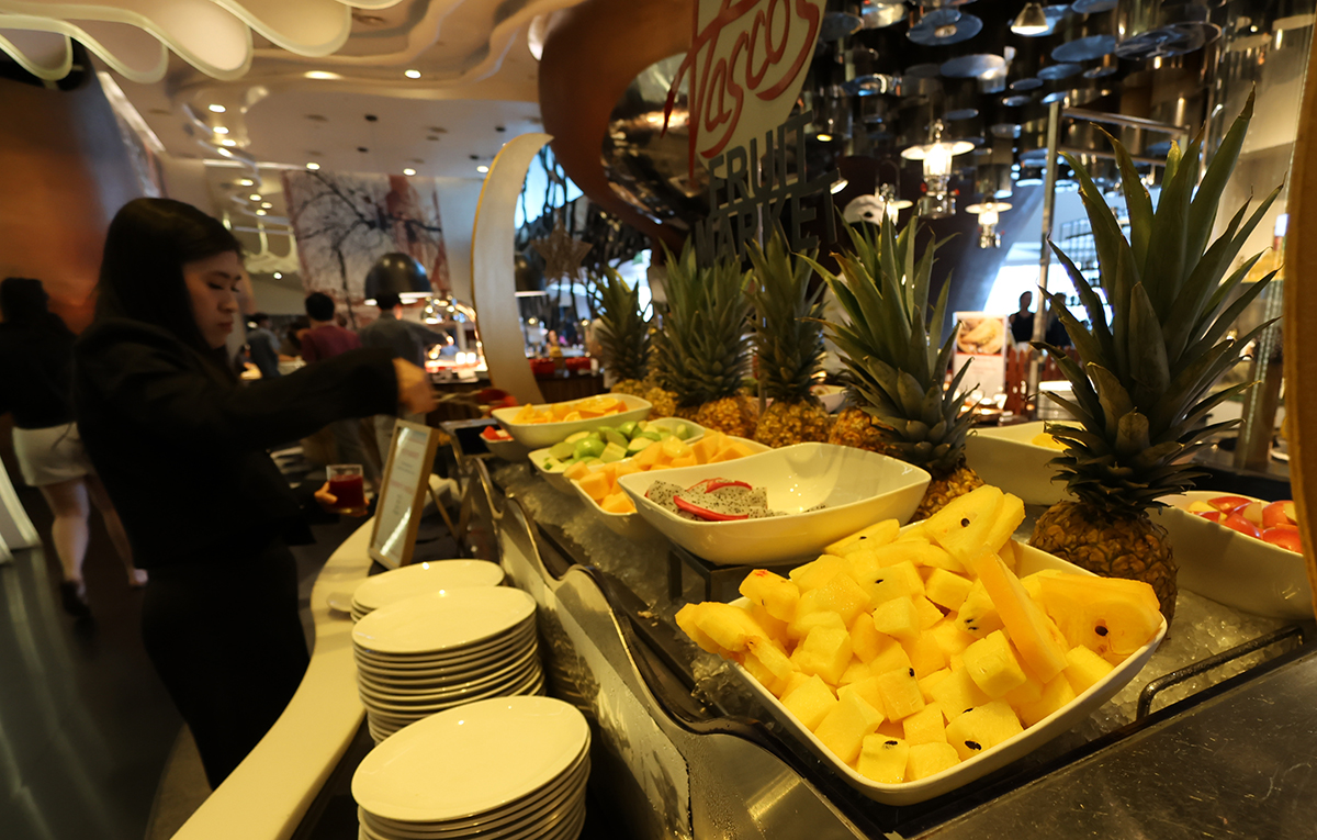 マレーシア ヒルトンクアラルンプールの朝食ブッフェ（フルーツ）