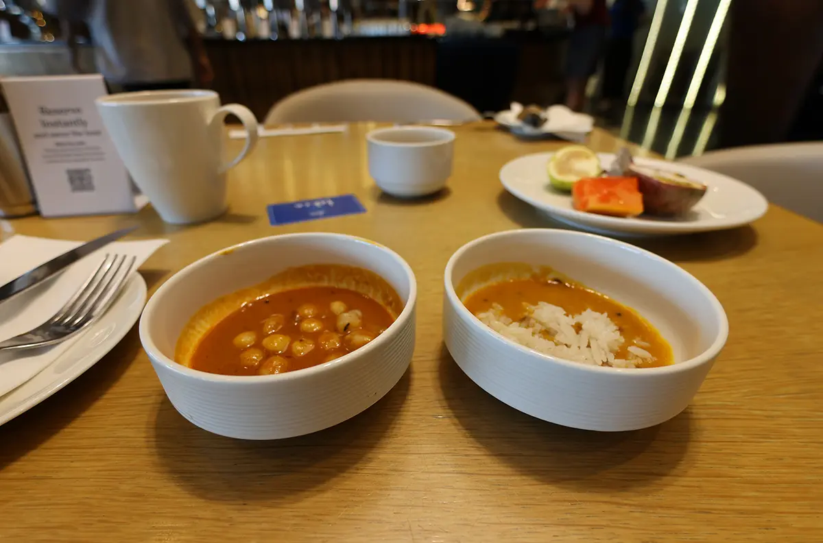 マレーシア ヒルトンクアラルンプールの朝食ブッフェ（カレー）