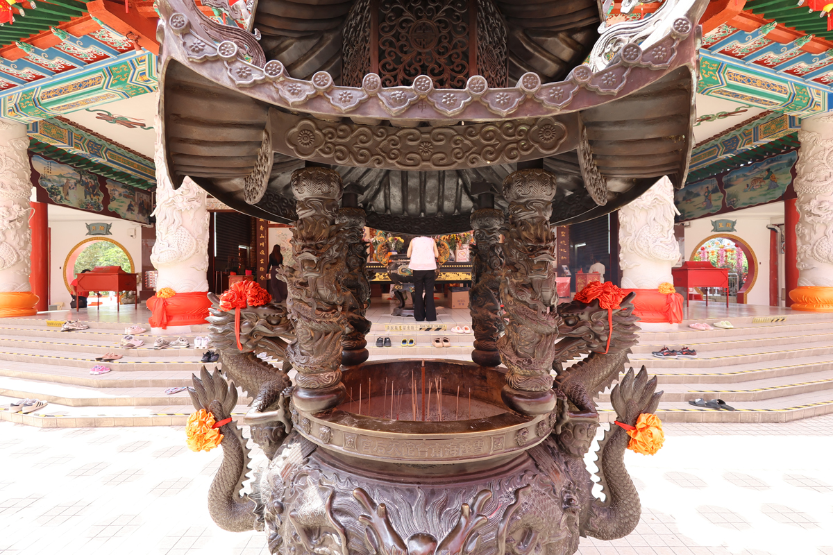 マレーシア クアラルンプールの中国寺院「天后宮」