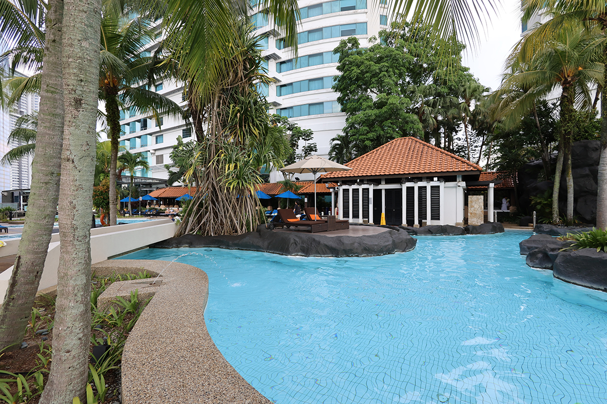 マレーシア ヒルトンクアラルンプールのプール