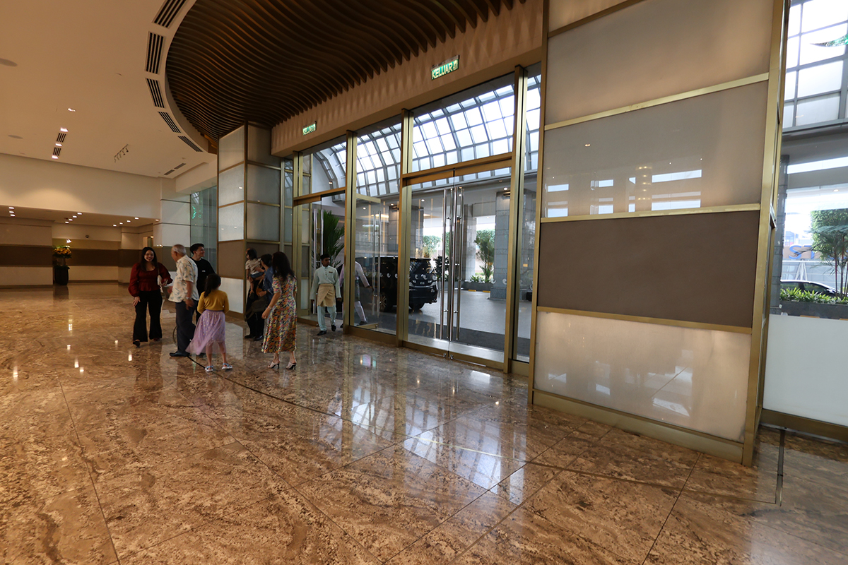 マレーシア ヒルトンクアラルンプールのエントランス