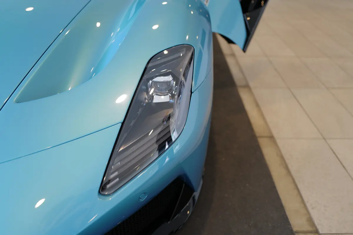 マセラティ MC PURA Cielo（プーラ・チェロ）のヘッドライト