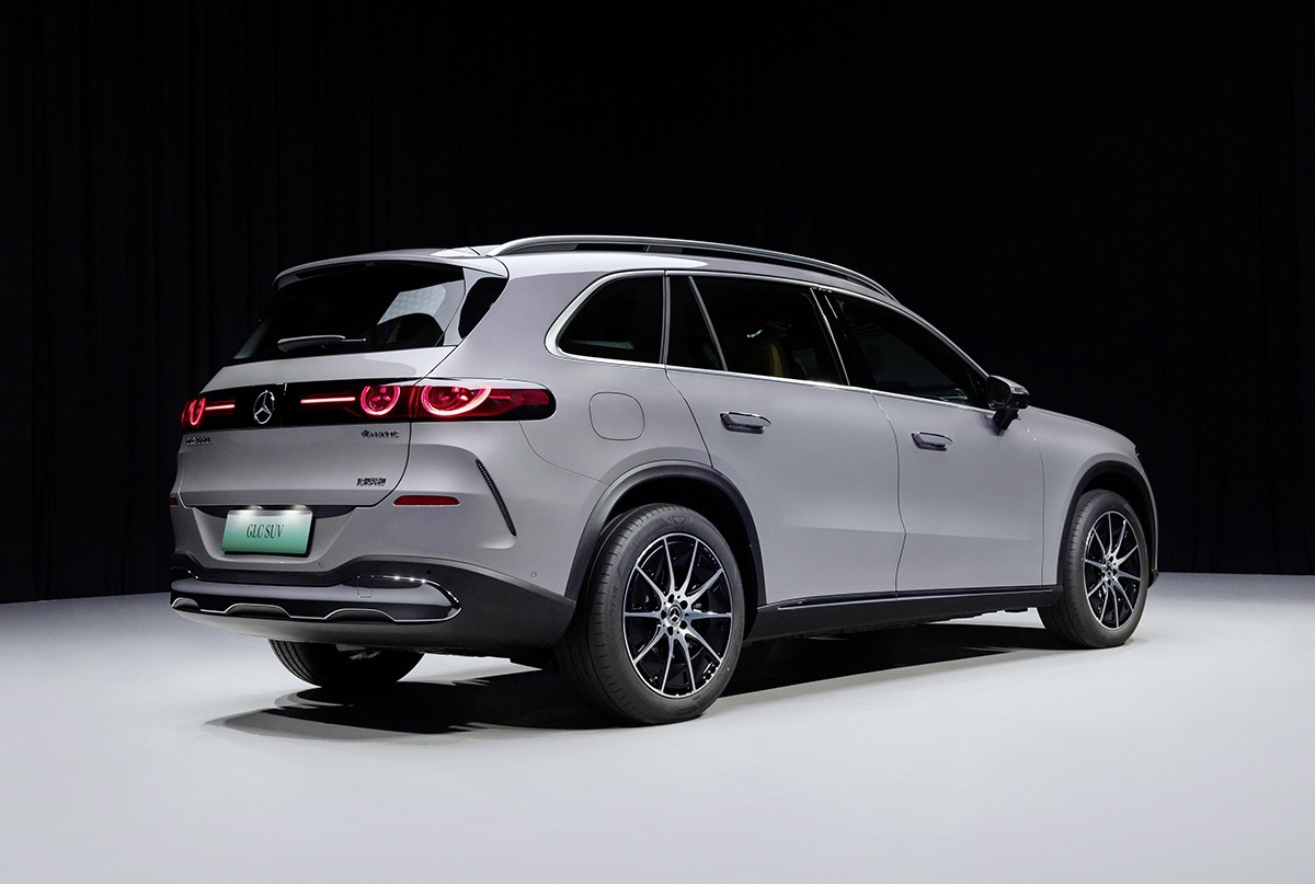 中国専用のメルセデス・ベンツ、「GLC L」の静止画像（リア）
