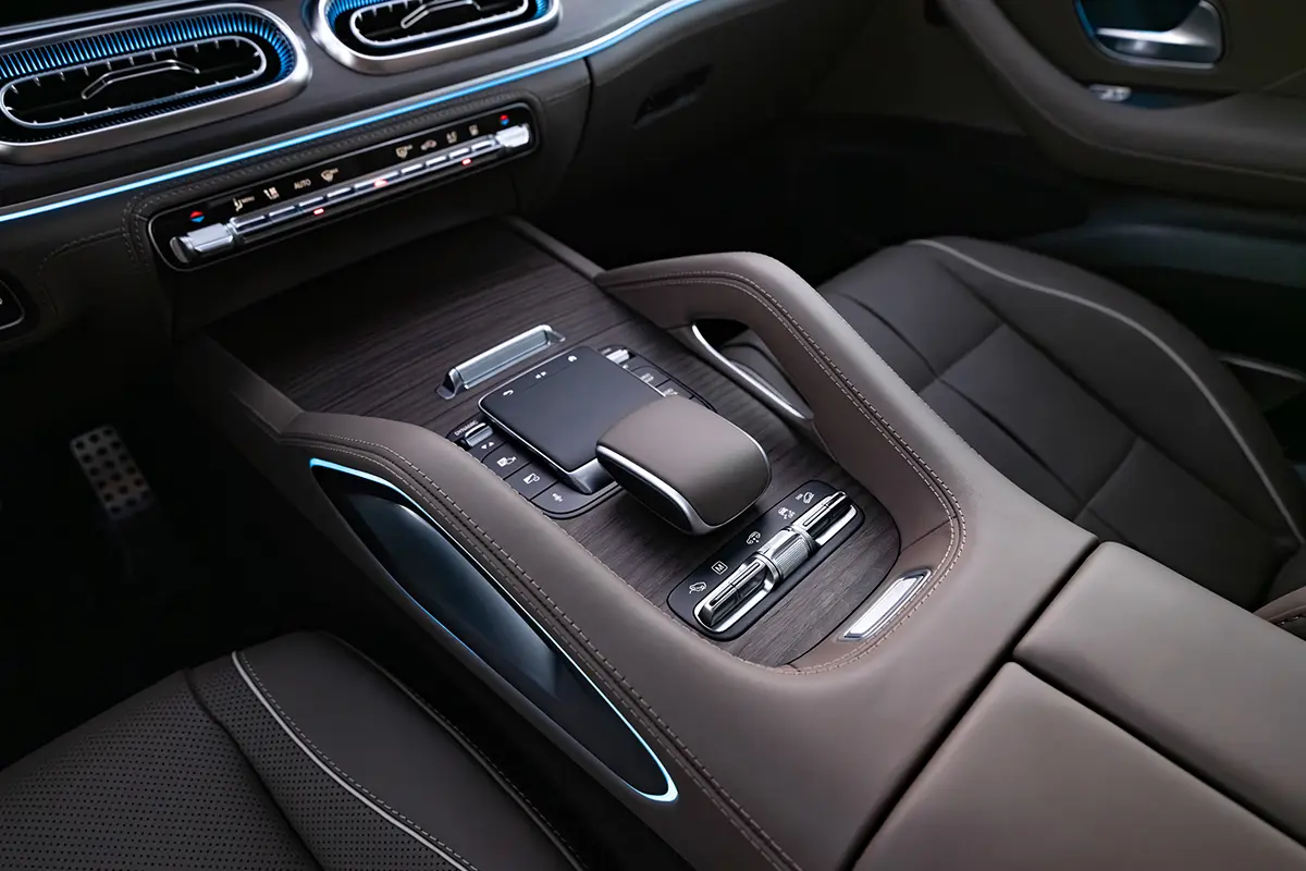 メルセデス・ベンツGLSのインテリア～アームレスト