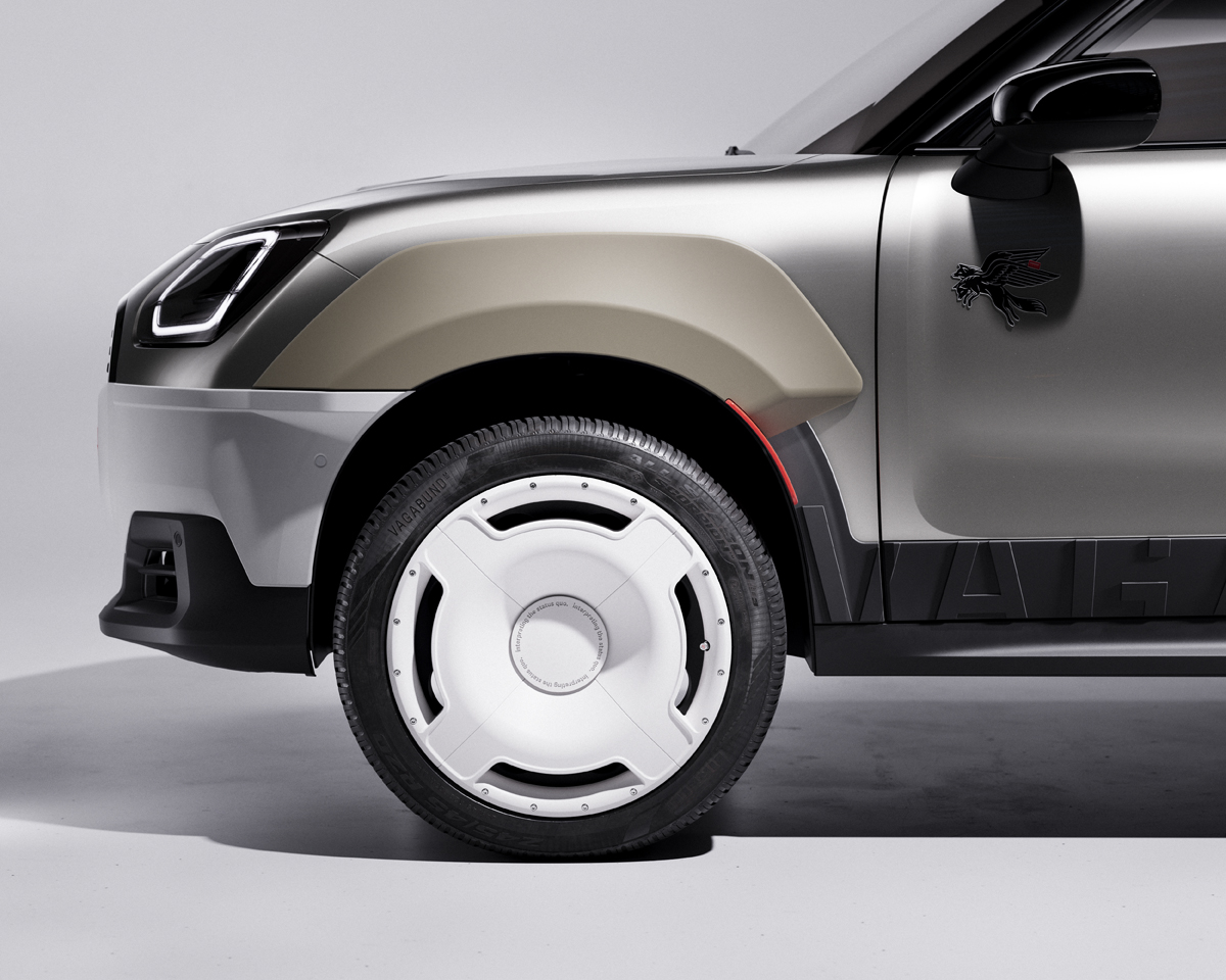 ミニとヴァガブンドとのコラボレーションによる野外フェス仕様のカントリーマン（エクステリア〜ホイール）