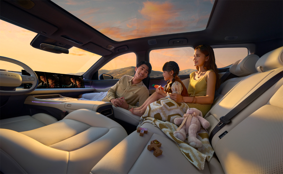 東風日産乗用車公司「NX8」～インテリア