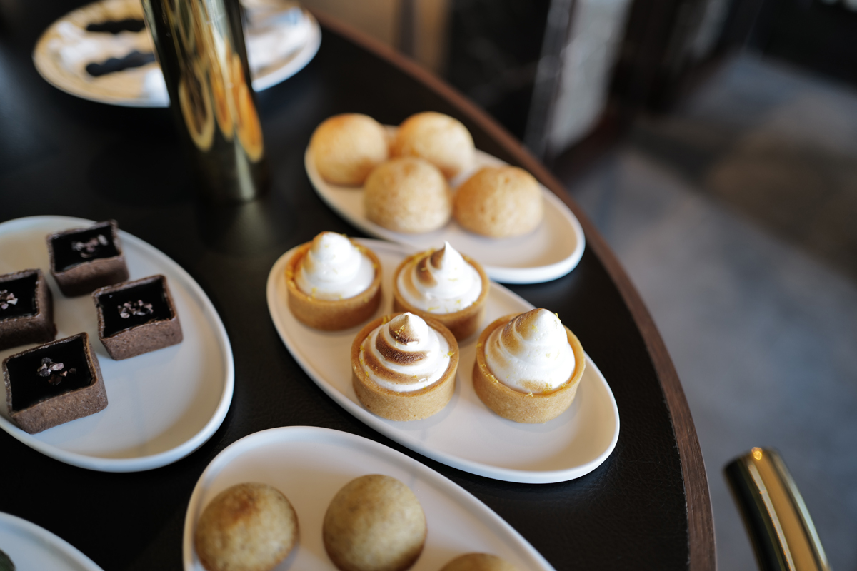 大阪ステーションホテルの鉄板焼「瑞」にて提供されるスイーツブッフェ