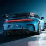 マンタイキットを装着したポルシェ911GT3（ブルー、リア）