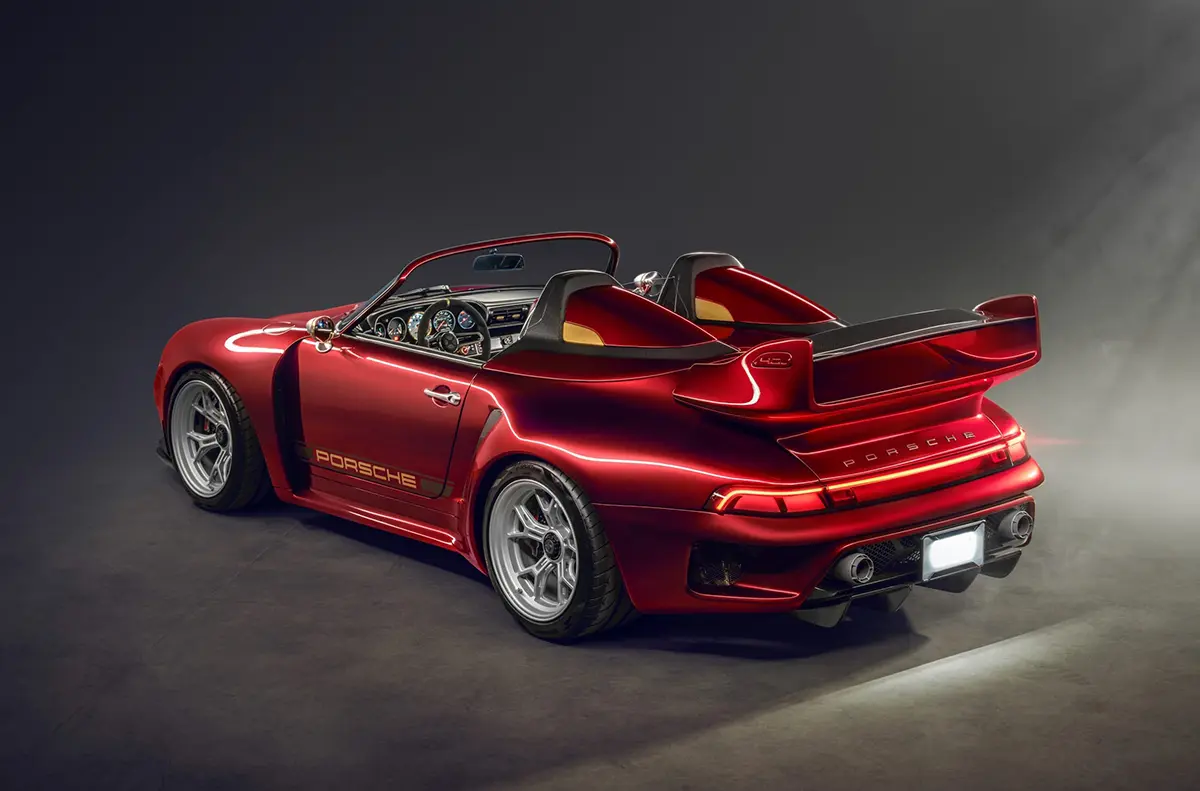 「アイアンマン」モチーフのポルシェ911レストモッド（ギュンターワークス / エンドゲーム）～エクステリア（リヤ）