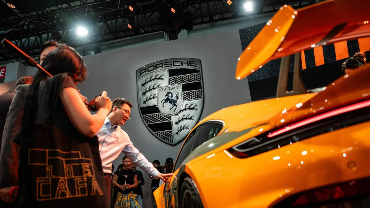 中国 北京モーターショーにて展示される911 GT3