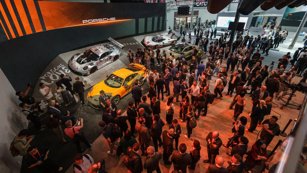 中国 北京モーターショーでのポルシェブース