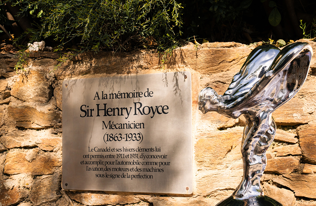 ロールスロイスのマスコット、スピリット・オブ・エクスタシー