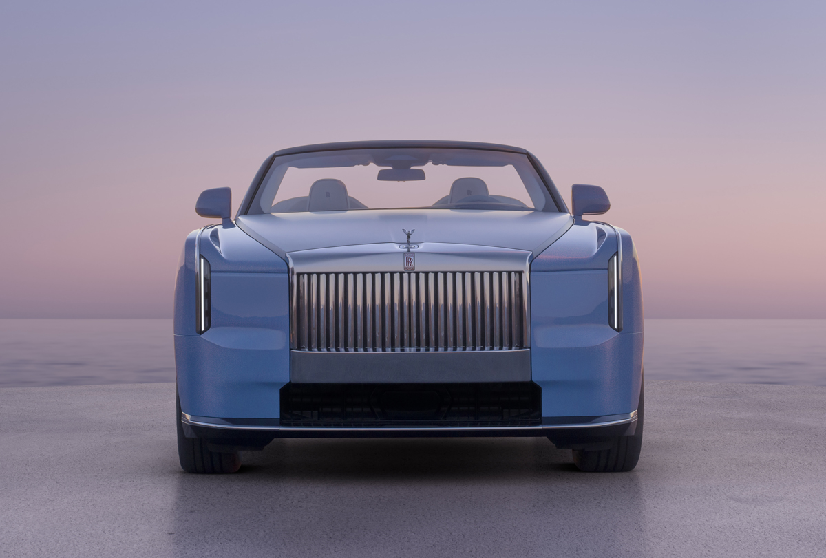 ロールス・ロイスのコーチビルト「プロジェクト・ナイチンゲール」正面（静止）