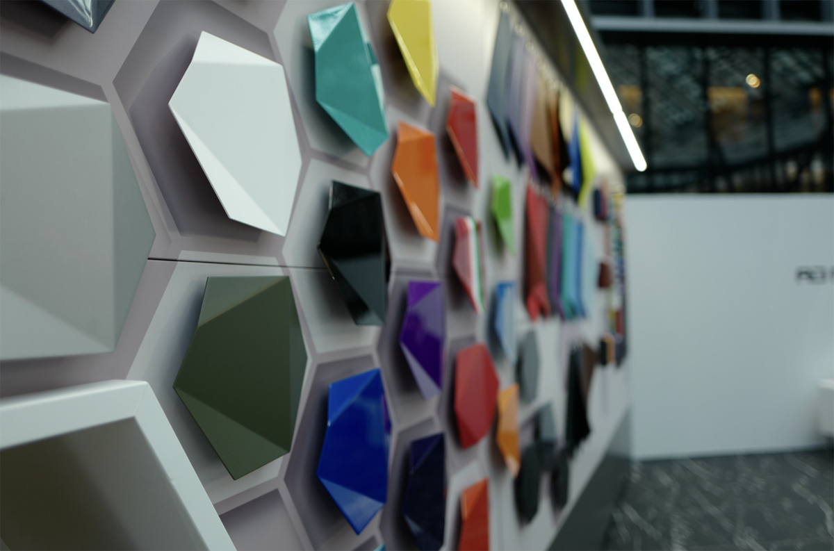 ホワイトのランボルギーニのパーソナリゼーションプログラム、「アドペルソナム」のカラーサンプル