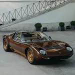 ランボルギーニのクラシックカー部門「ポロストリコ」によってレストアされたミウラSVのフロント