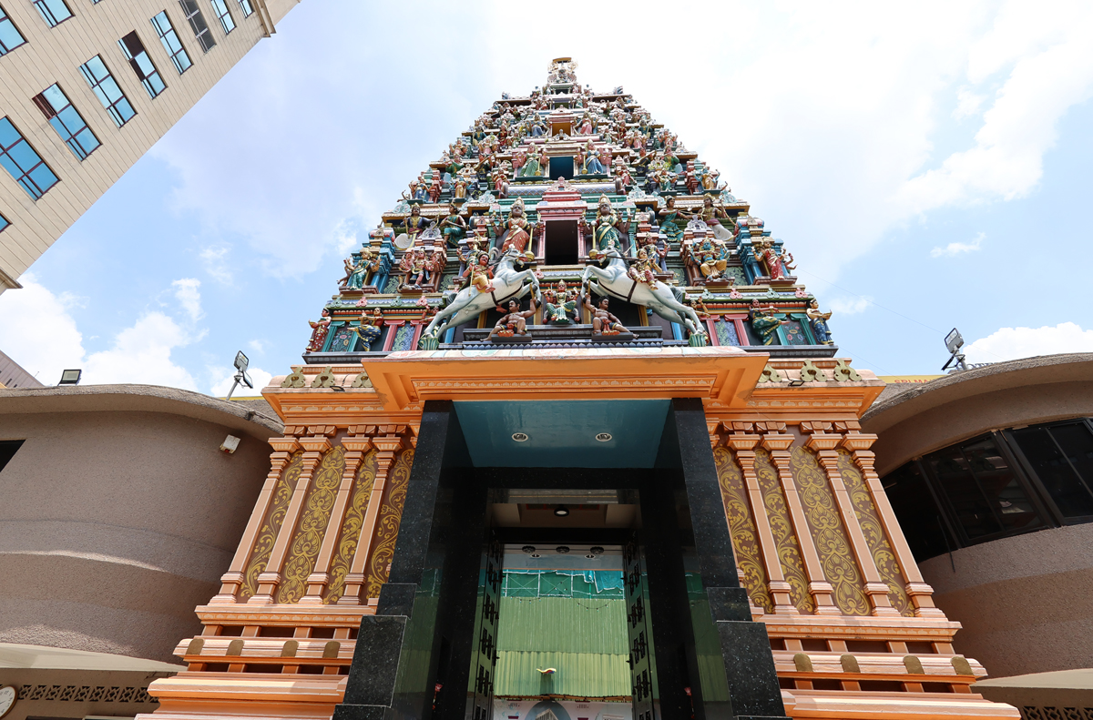 マレーシア クアラルンプールの「スリ マハ マリアマン」インド寺院