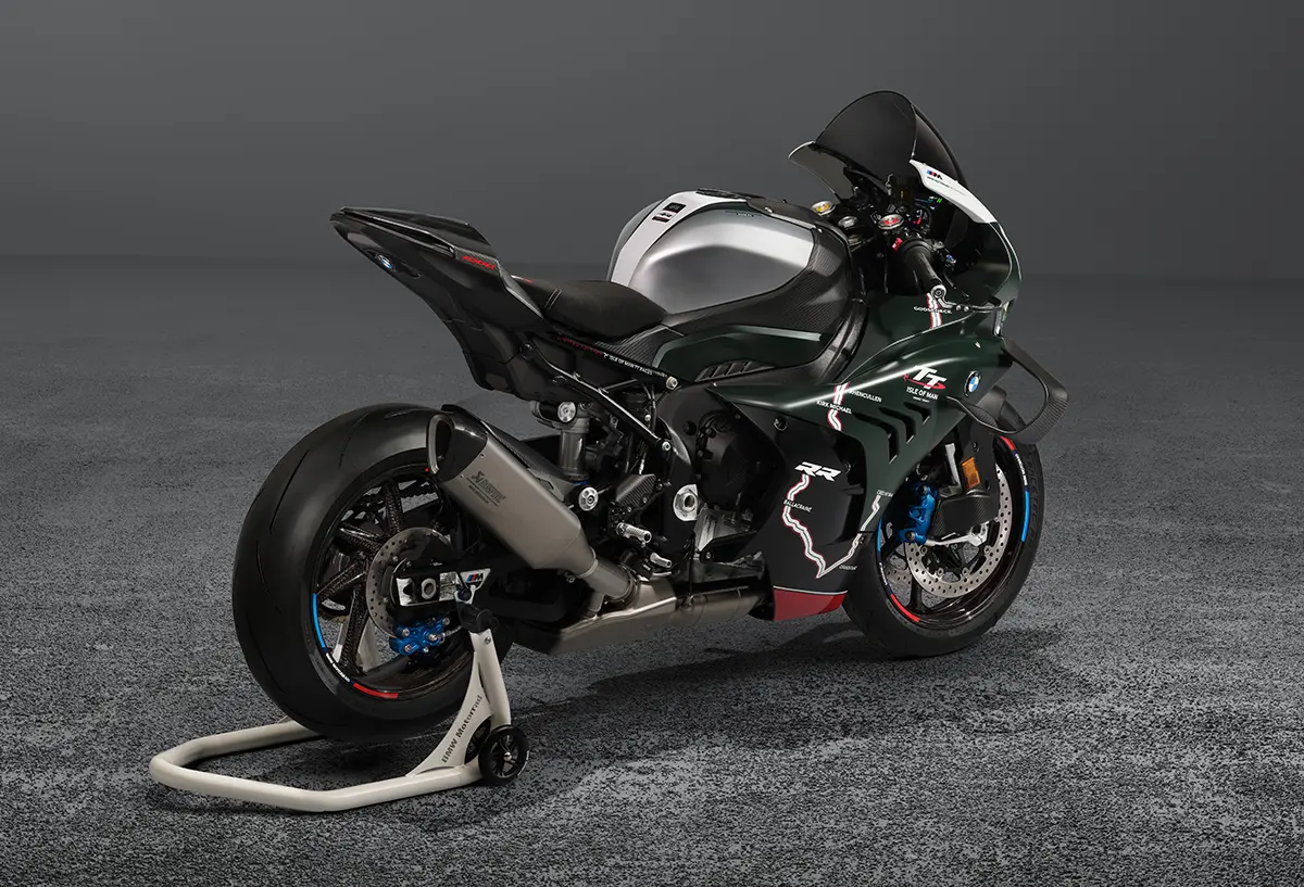 BMWの限定バイク、M RR アイル・オブ・マン「TT」のリア