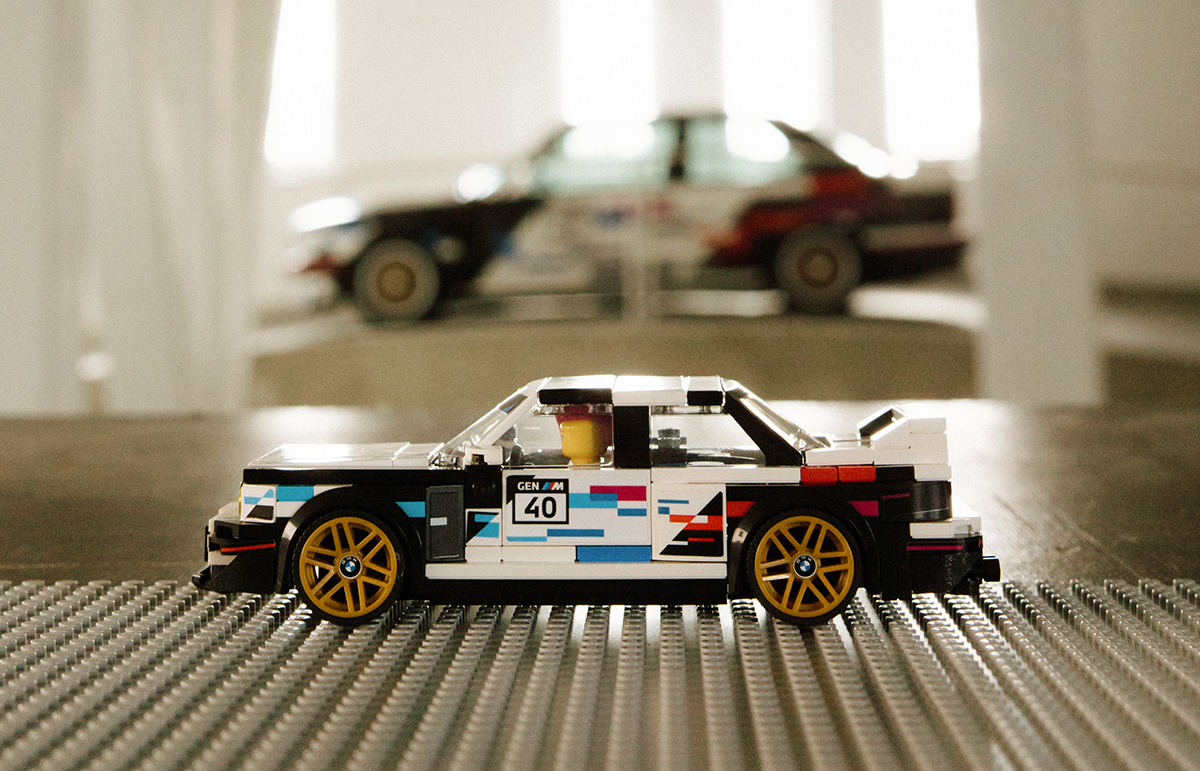 BMWとレゴとのコラボレーションによる「スピードチャンピオン BMW M3」~サイド