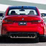 BMW M3 CS「MT採用の限定モデル」～エクステリア（レッド、静止、リア）