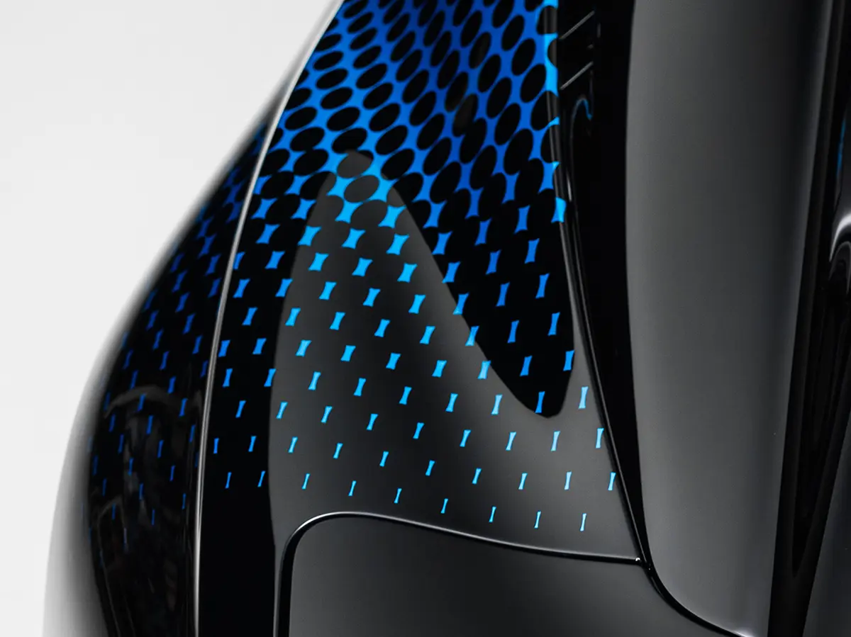 ブガッティ W16ミストラルのワンオフモデル「フライバグ」～リアフェンダーのペイント