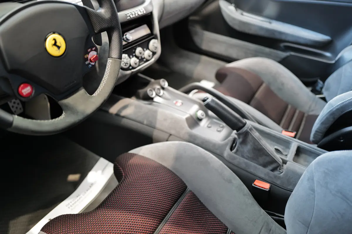 フェラーリ599GTOのインテリア