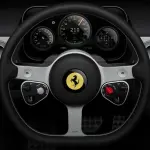フェラーリのEV、ルーチェのインテリア〜ステアリングホイール
