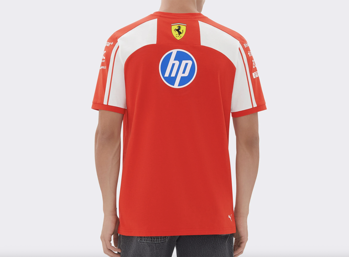フェラーリのTシャツ