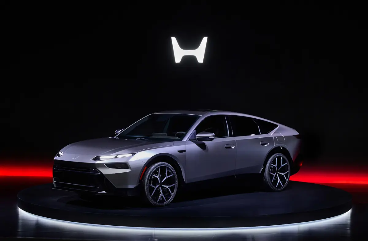 ホンダの次世代ハイブリッドコンセプトカー「Honda Hybrid Sedan Prototype」